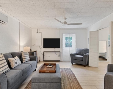 261 Lee Avenue - Photo Thumbnail 33