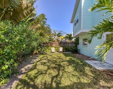 261 Lee Avenue - Photo Thumbnail 39