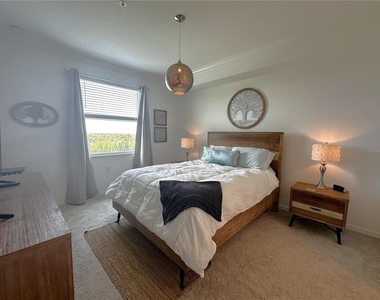 14091 Heritage Landing Boulevard - Photo Thumbnail 8