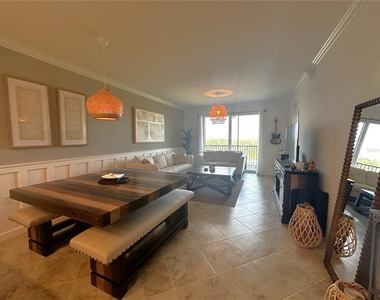 14091 Heritage Landing Boulevard - Photo Thumbnail 4