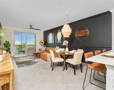 14141 Heritage Landing Boulevard - Photo Thumbnail 15