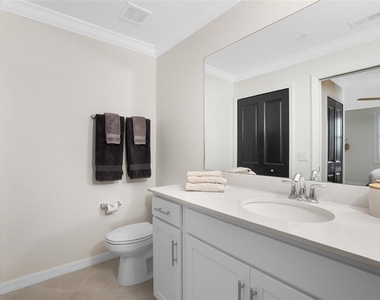 14141 Heritage Landing Boulevard - Photo Thumbnail 21