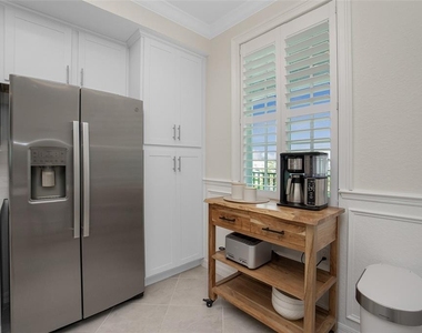 14141 Heritage Landing Boulevard - Photo Thumbnail 8