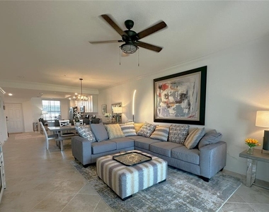 14040 Heritage Landing Boulevard - Photo Thumbnail 11