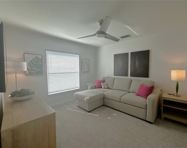 14221 Heritage Landing Boulevard - Photo Thumbnail 16