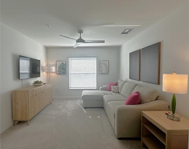 14221 Heritage Landing Boulevard - Photo Thumbnail 17