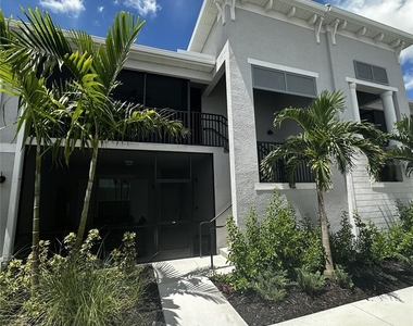 14251 Heritage Landing Boulevard - Photo Thumbnail 2