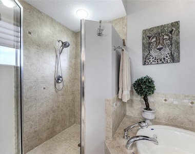10300 Tarpon Landings Terrace - Photo Thumbnail 43