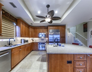 10300 Tarpon Landings Terrace - Photo Thumbnail 11