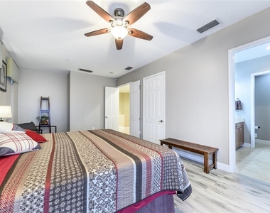 10300 Tarpon Landings Terrace - Photo Thumbnail 38