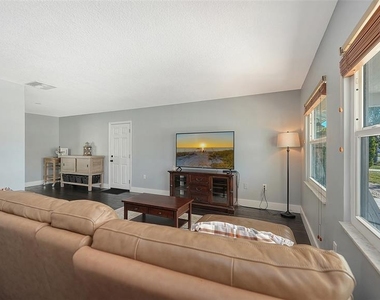 3507 Pinecrest Street - Photo Thumbnail 6