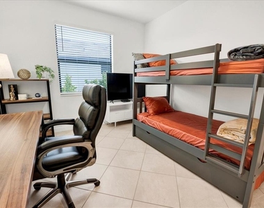 5161 Coral Reef Way - Photo Thumbnail 19