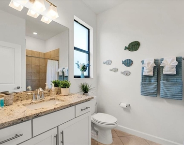 5161 Coral Reef Way - Photo Thumbnail 14