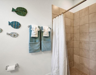 5161 Coral Reef Way - Photo Thumbnail 15