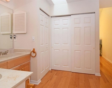 231 Southampton Lane - Photo Thumbnail 26