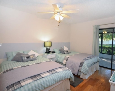 231 Southampton Lane - Photo Thumbnail 18