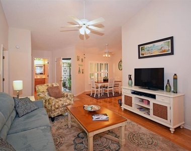 231 Southampton Lane - Photo Thumbnail 11