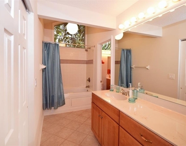 231 Southampton Lane - Photo Thumbnail 19