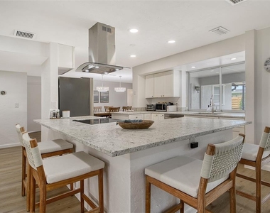 6722 Roxbury Drive - Photo Thumbnail 67