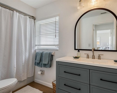 6722 Roxbury Drive - Photo Thumbnail 84