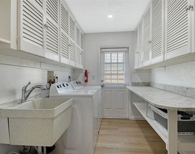 6722 Roxbury Drive - Photo Thumbnail 85