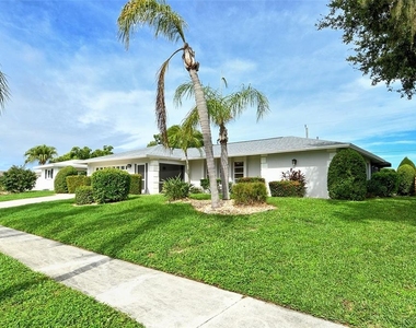 6722 Roxbury Drive - Photo Thumbnail 34