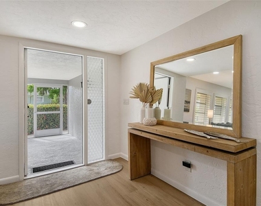 6722 Roxbury Drive - Photo Thumbnail 74