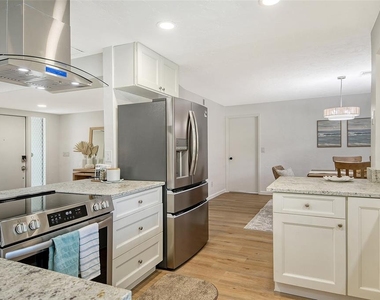 6722 Roxbury Drive - Photo Thumbnail 72