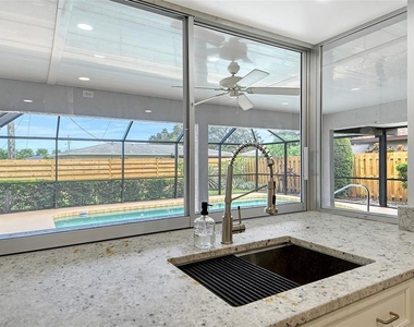 6722 Roxbury Drive - Photo Thumbnail 71