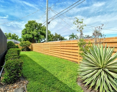 6722 Roxbury Drive - Photo Thumbnail 31