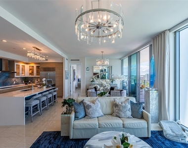 1155 N Gulfstream Avenue - Photo Thumbnail 13