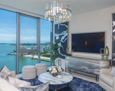 1155 N Gulfstream Avenue - Photo Thumbnail 16