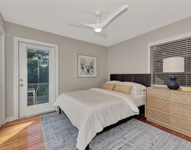 1726 Floyd Street - Photo Thumbnail 31
