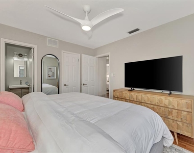 1726 Floyd Street - Photo Thumbnail 25