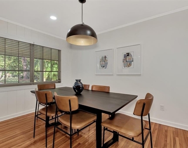 1726 Floyd Street - Photo Thumbnail 10
