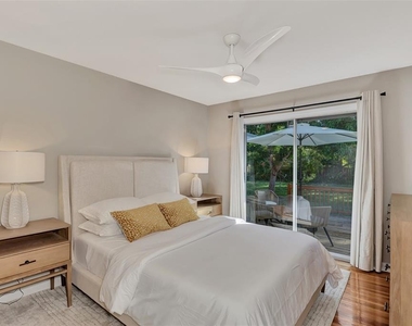 1726 Floyd Street - Photo Thumbnail 27