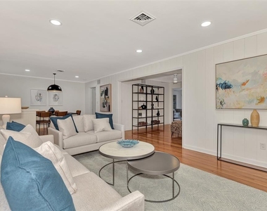 1726 Floyd Street - Photo Thumbnail 9