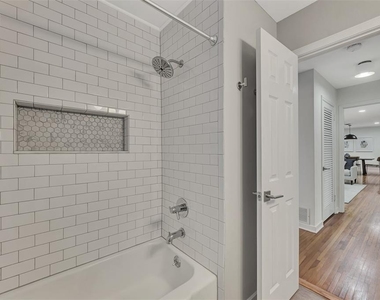 1726 Floyd Street - Photo Thumbnail 30