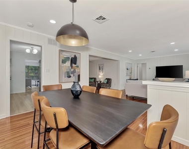 1726 Floyd Street - Photo Thumbnail 12