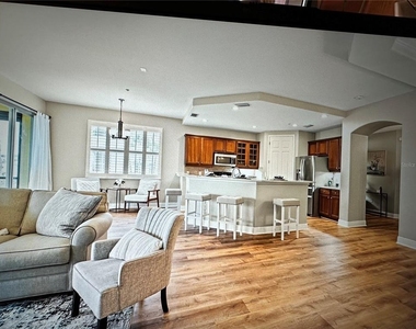 1121 Riverscape Street - Photo Thumbnail 12