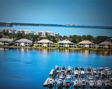 1121 Riverscape Street - Photo Thumbnail 14