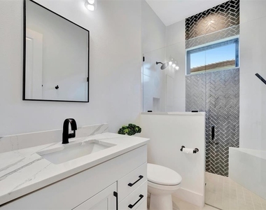 5939 Redbay Boulevard - Photo Thumbnail 44