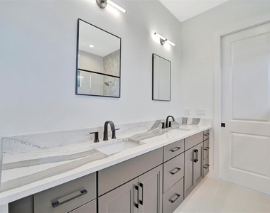 5939 Redbay Boulevard - Photo Thumbnail 38