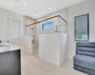 5939 Redbay Boulevard - Photo Thumbnail 34