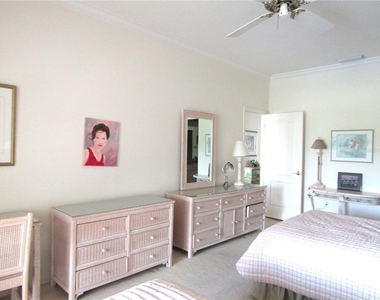 3881 Chatsworth Greene Court - Photo Thumbnail 21
