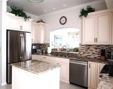 3881 Chatsworth Greene Court - Photo Thumbnail 9
