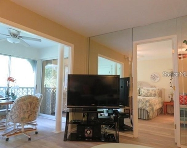6304 Pointe West Boulevard - Photo Thumbnail 12