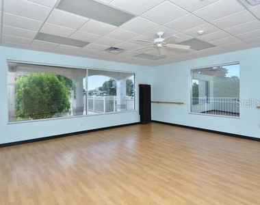9641 Castle Point Drive - Photo Thumbnail 41