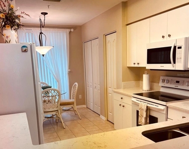 9641 Castle Point Drive - Photo Thumbnail 4