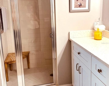 9641 Castle Point Drive - Photo Thumbnail 16